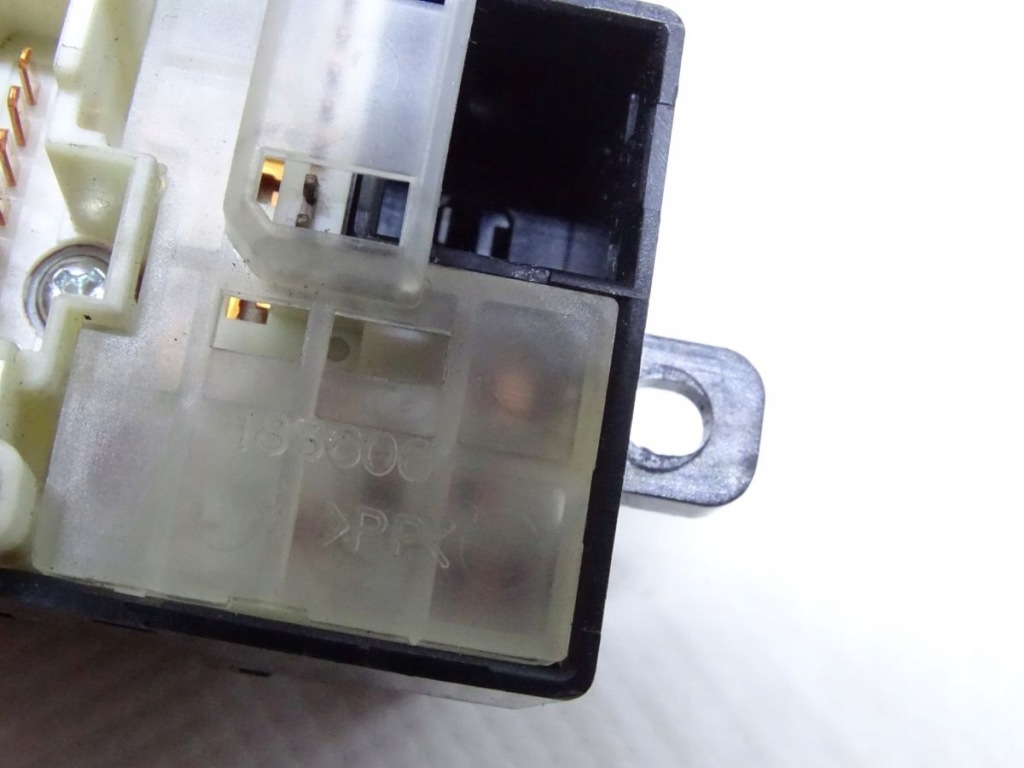 фото №3, Mazda rx8 03-12 переключатель регулировки зеркал