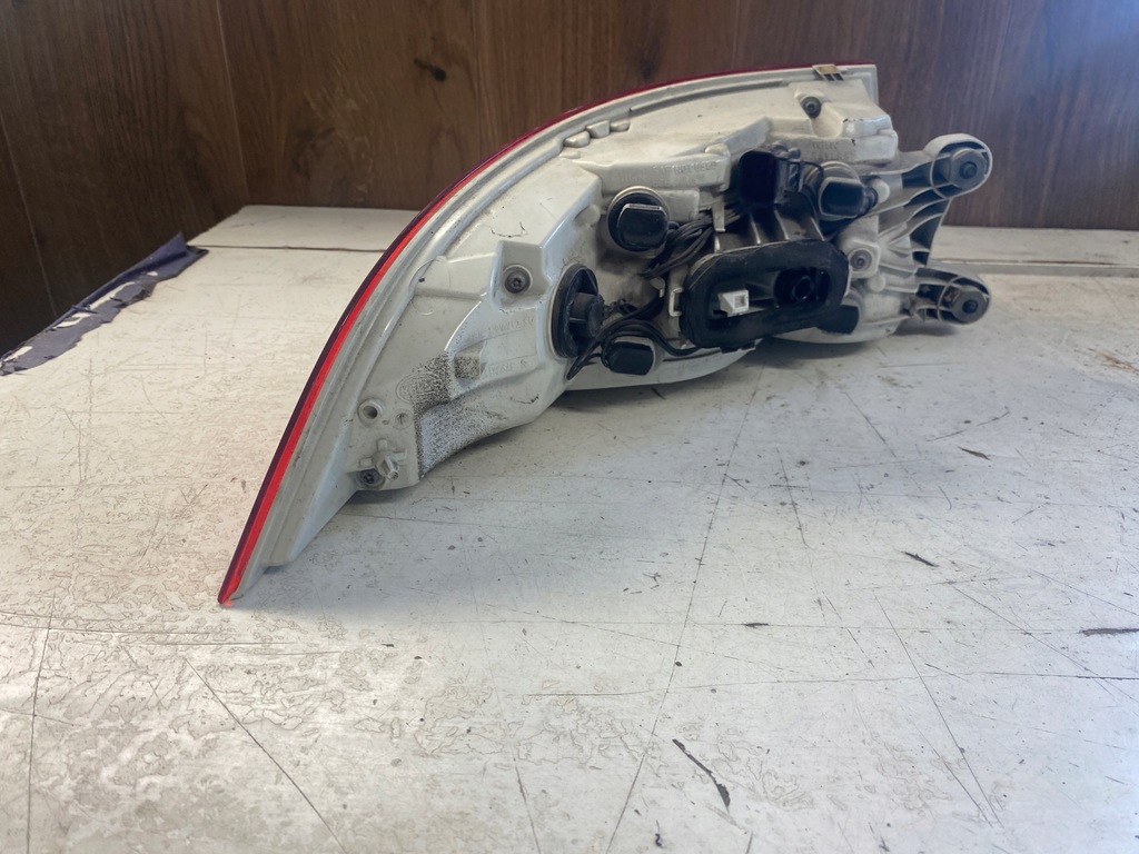 фото №10, Jaguar xe лампа правый задняя led