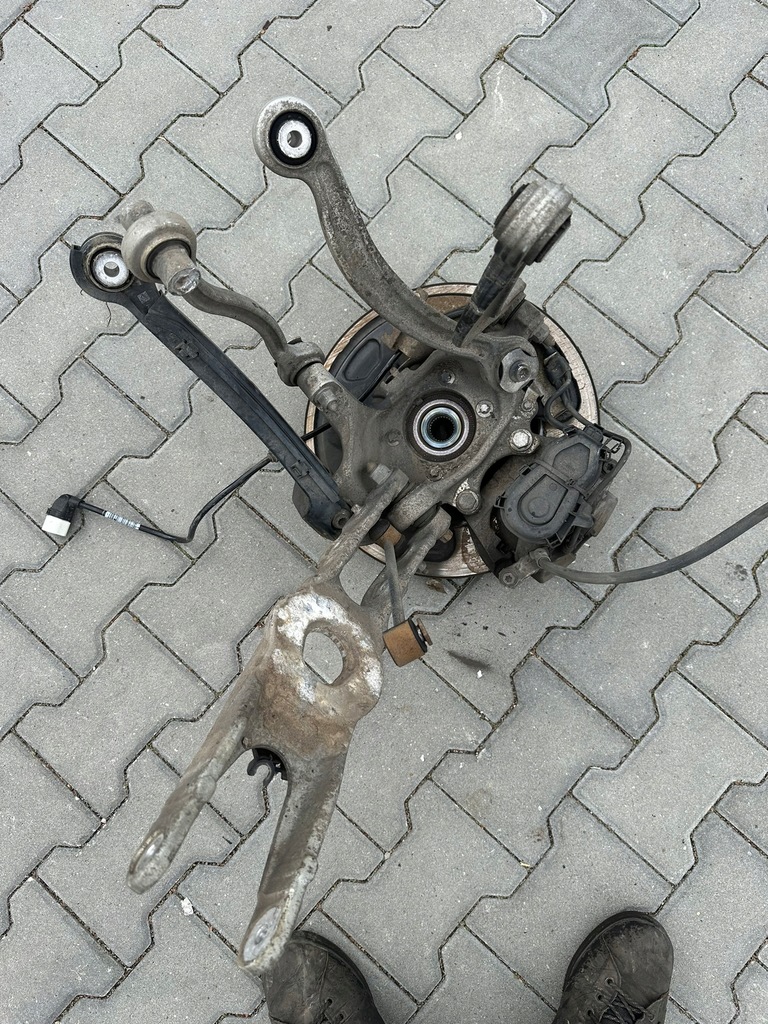 фото №4, Mercedes w213 amg e43 поворотний кулак правий задня важелі диск супорт 2133507401