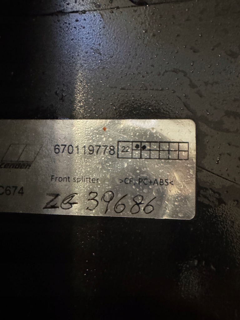 фото №10, Молдинг спойлер карбон maserati levante lift 19- оригинальный номер