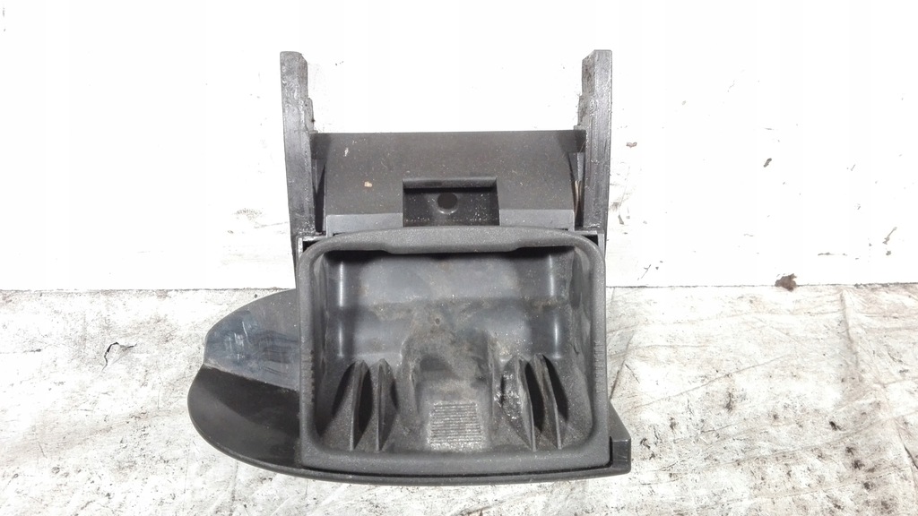 фото №1, Попільничка перед fiat punto ii