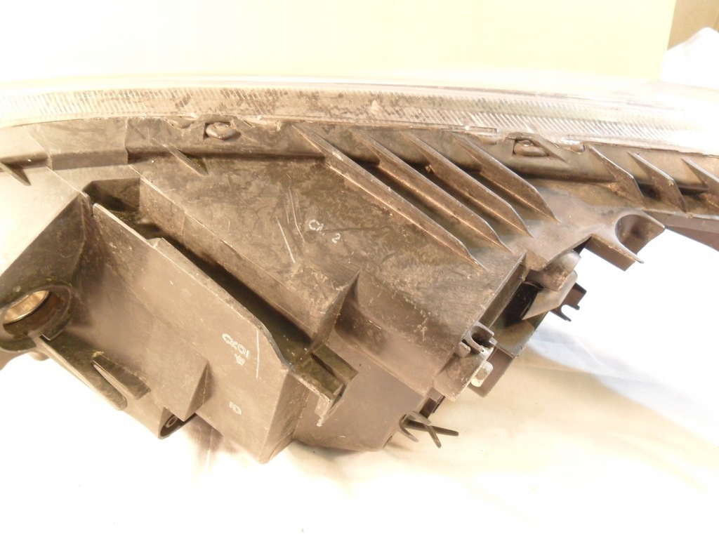 фото №15, Mazda 2 лампа правая перед передняя dg80-51030