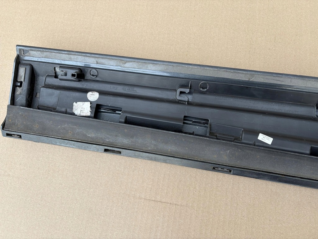 фото №8, Audi q3 8u молдинг дверь правый перед 8u0853960d