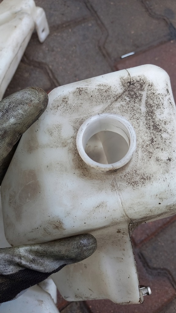 фото №8, Бачок жидкость do омыватель. volvo v50 s40 ii 06r