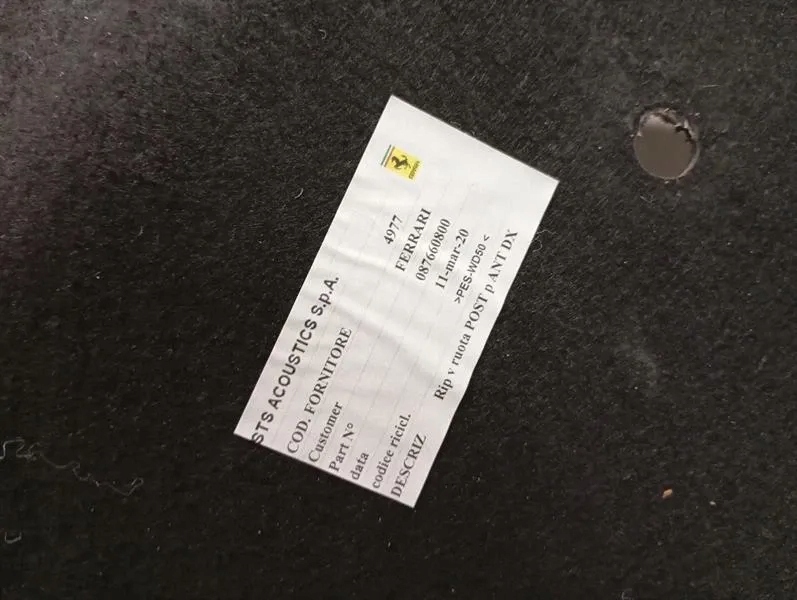 Ferrari підкладка підкрилок 87660800 Зі Шроту