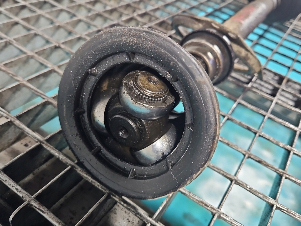 фото №4, Приводной вал перед левая renault master ii 2.5 dci механическая коробка передач 5b