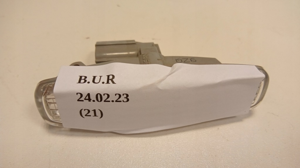 фото №12, Поворотник w крыло infiniti qx70 fx30d fx35