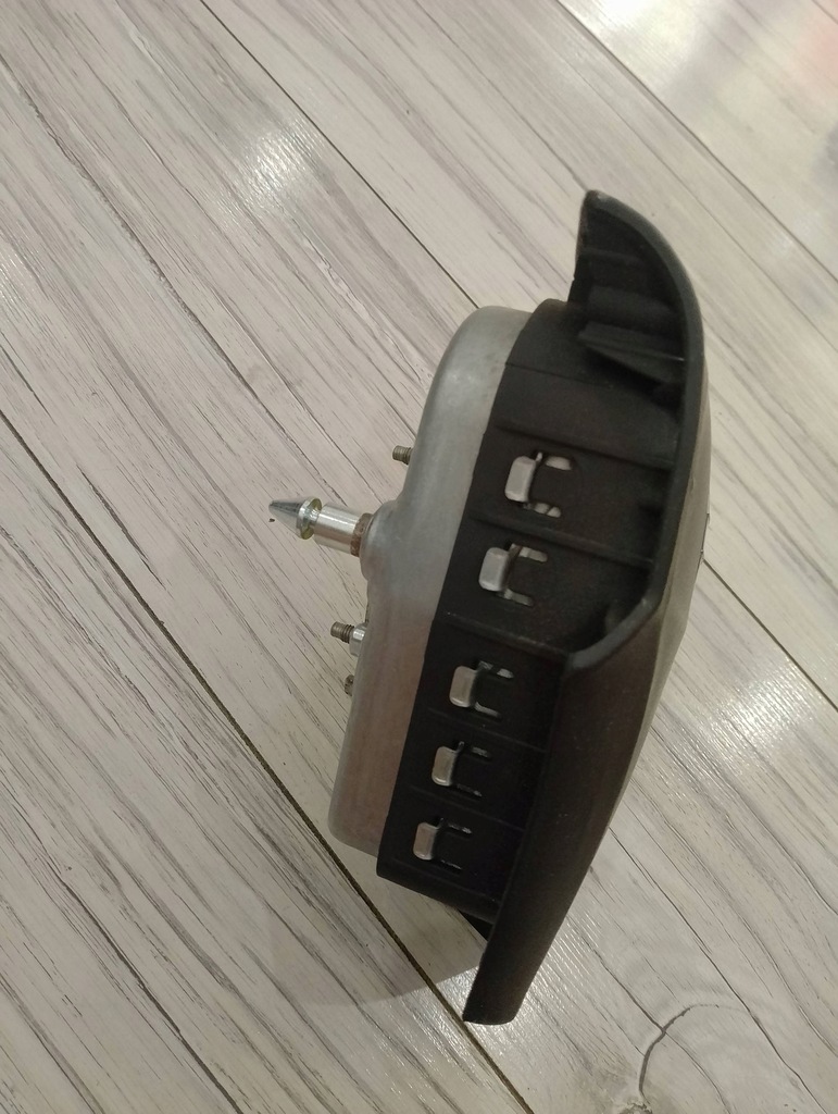 фото №15, Volvo v50 подушка подушка безпеки водія 30615725 #