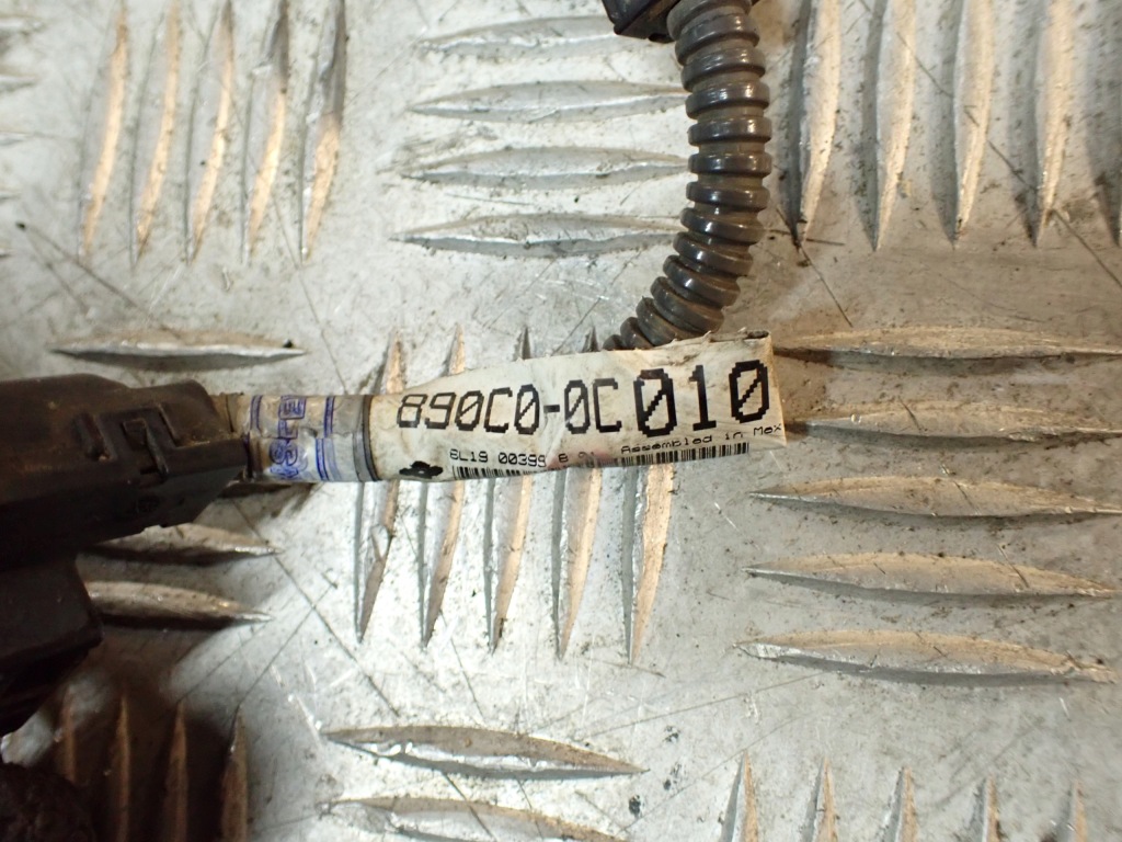 Купити Шланг джгут ручного датчик abs задній задня toyota tundra sequoia 22-