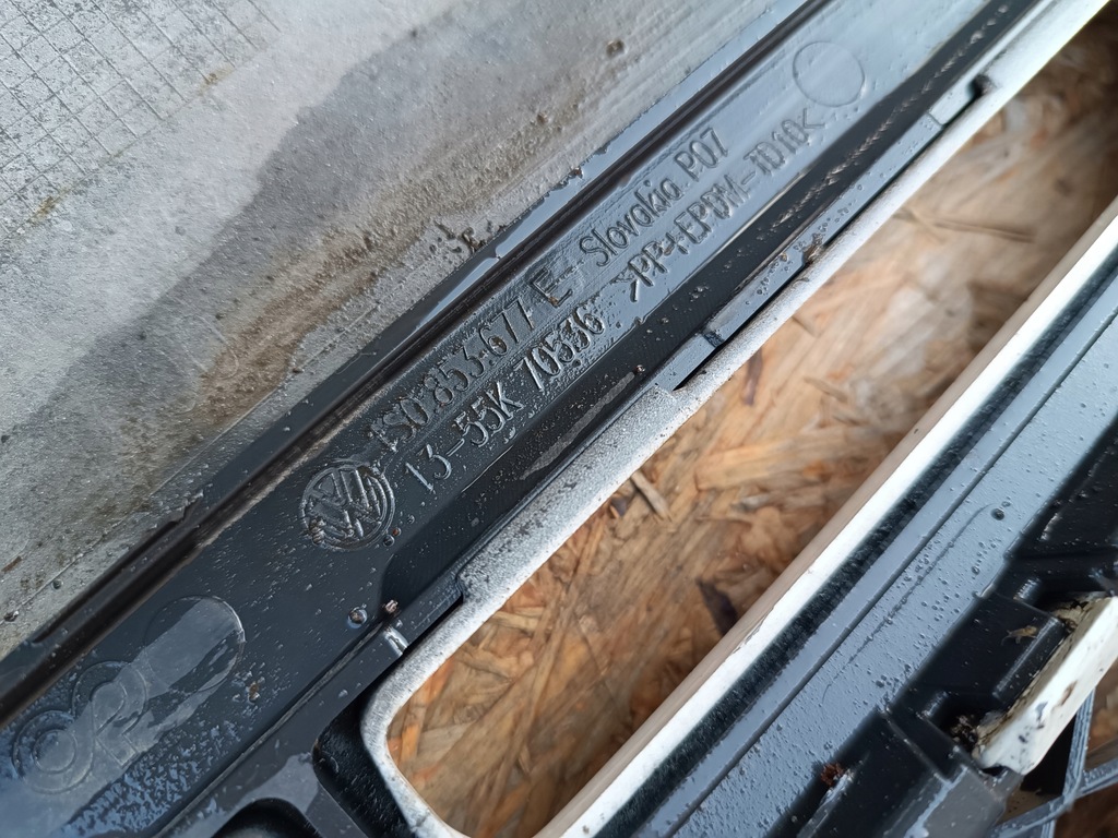 фото №13, Решітка середня бампера решітка радіатора 1s0853677e volkswagen vw up 1s0 2011-