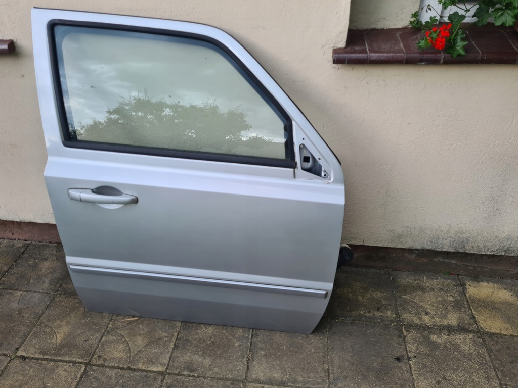 фото №1, Дверь передние перед правое jeep patriot