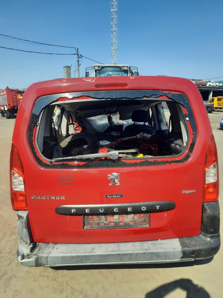 Купити Peugeot partner iii tepee кришка багажника задній kjf