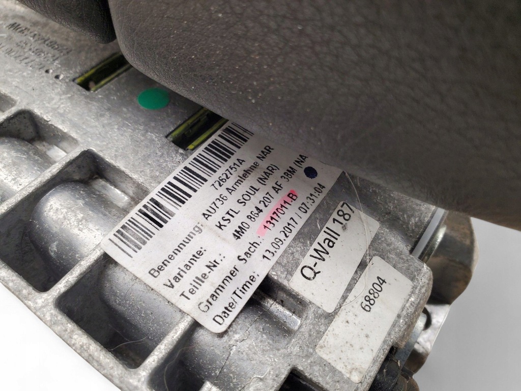 фото №6, Audi q7 4m 4m0864207af подлокотник туннель среднего