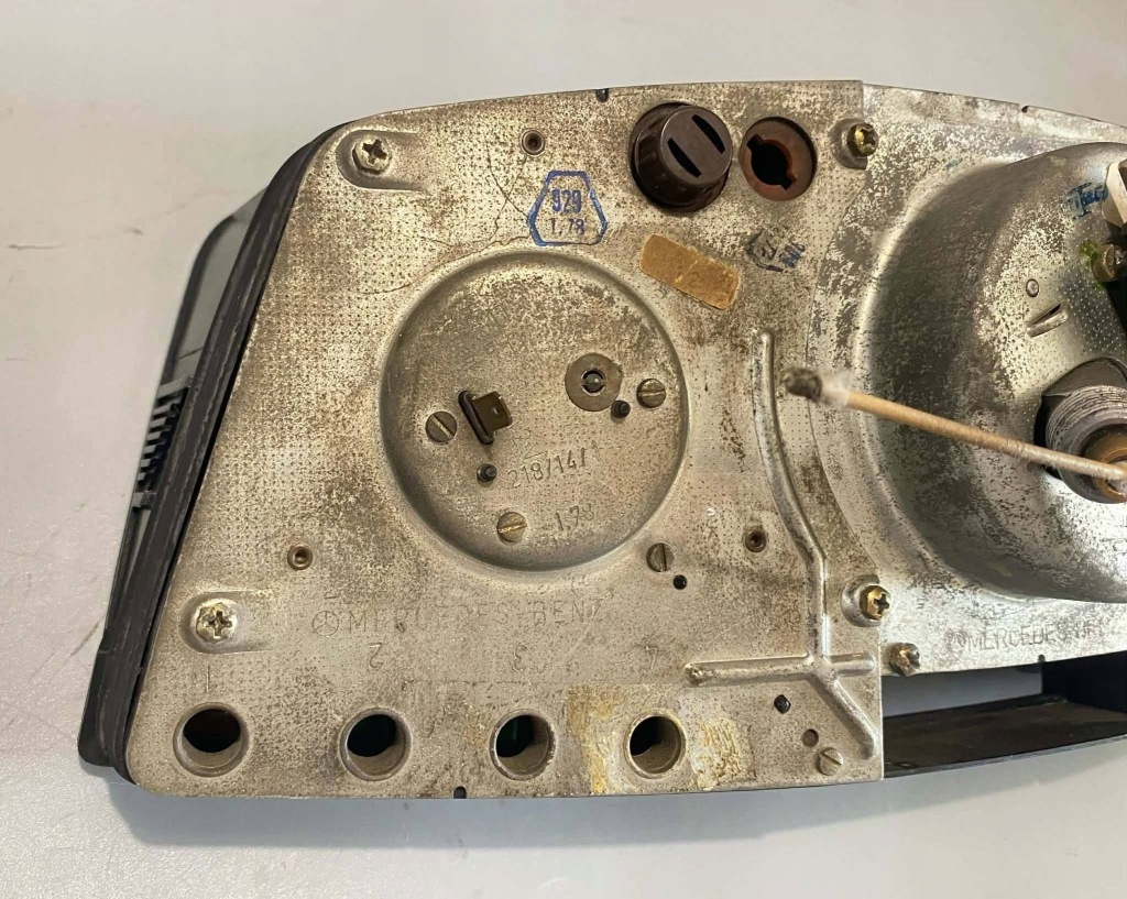 Mercedes-benz w123 лічильник прилади бензин 1-seria Київ