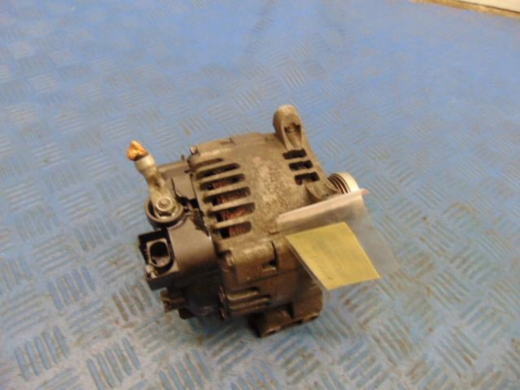 Mercedes w169 генератор a6401540402 Оригинал