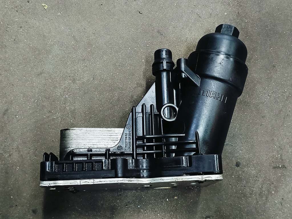 фото №3, Основание фильтра масла с радиатор bmw mini 8507626 r55 r56 r57 r60 r61 n47