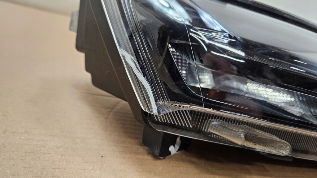 фото №4, Протитуманна фара правий dacia spring 266008993r