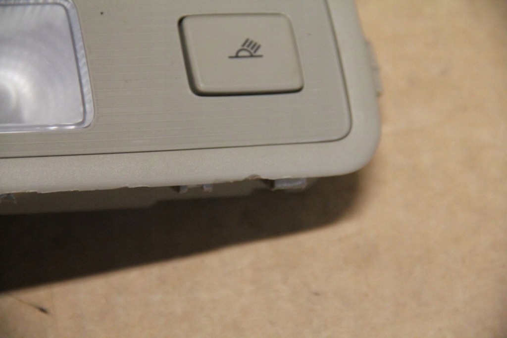 фото №4, Oświet;enie потолок vw atlas 3 ряд 3cn861303 skaza