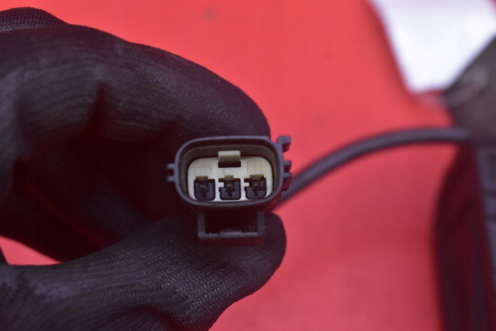 фото №8, Моторчик дворники правого фара 8620960 volvo xc70 1 i 00-05