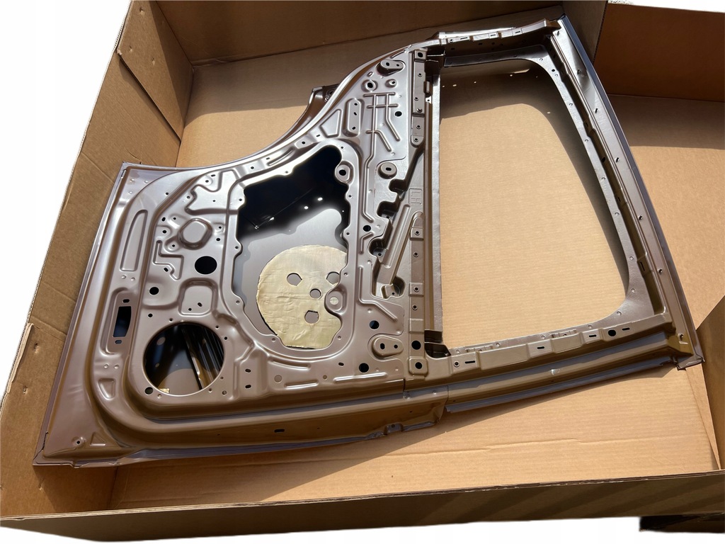 фото №7, Tesla x plaid задние левая дверь 1028790-e0-k nowe