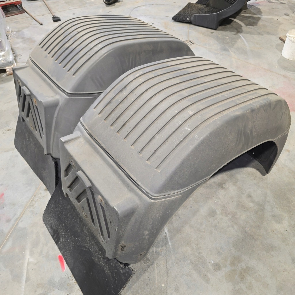 фото №1, Atego 3 mp3 крыло крылья подкрылок подкрылок колеса 19.5 задняя задний задние kpl.