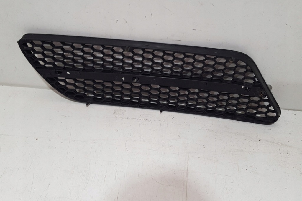 фото №1, Решётка радиатора alfa romeo 147 937_ 156075732 2001