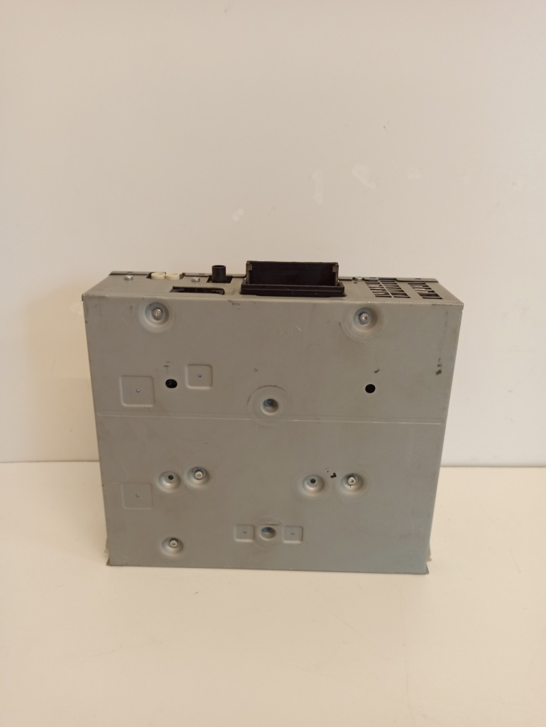 фото №4, Audi a6 c7 тюнер радио 4g0035061n