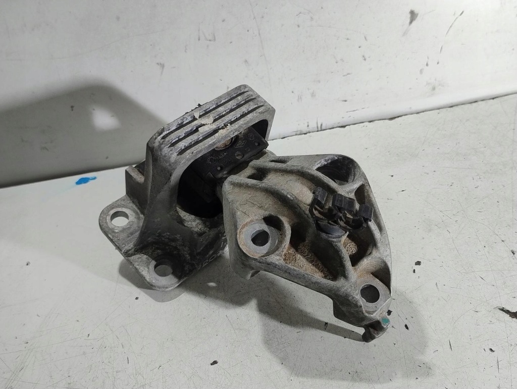 фото №1, Кронштейн подушка двигуна renault scenic iii 1.5 dci 112100020r