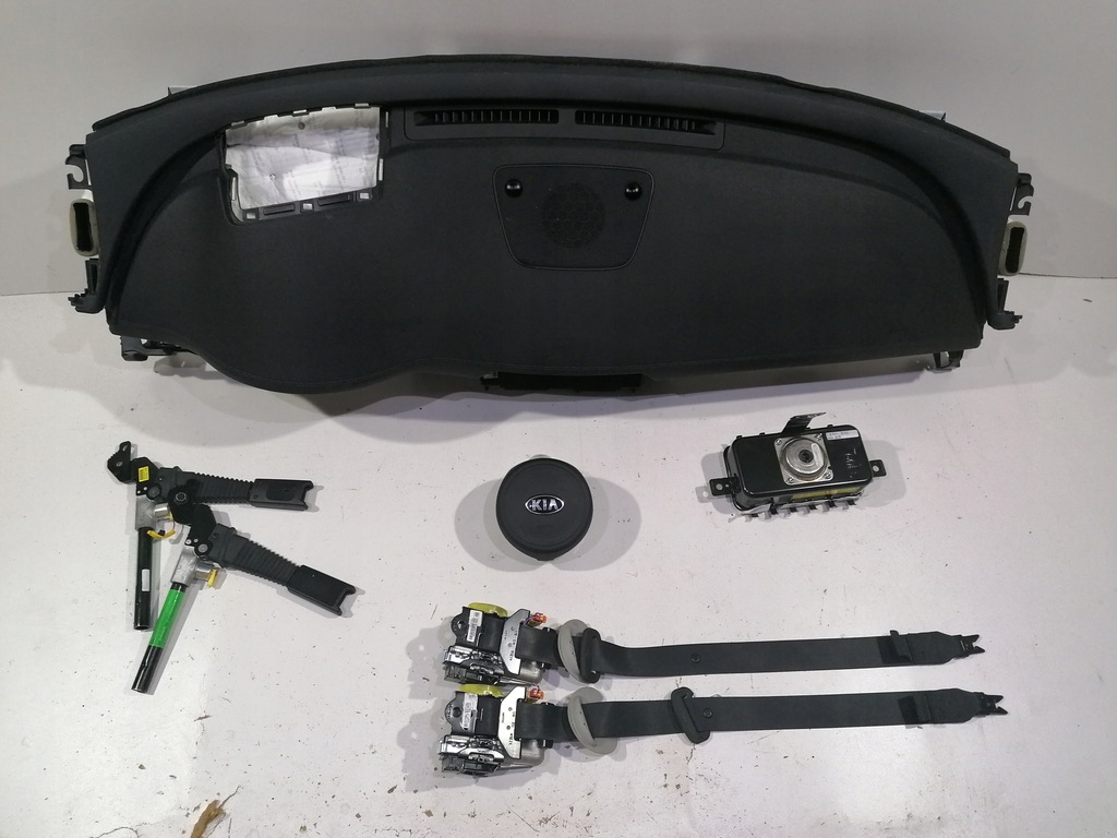 фото №1, Kia sorento 3 iii приборная панель консоль подушка безопасности ремни