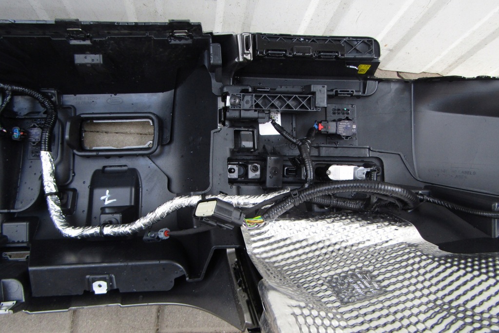 фото №11, Бампер задняя задний land rover defender ii 20-