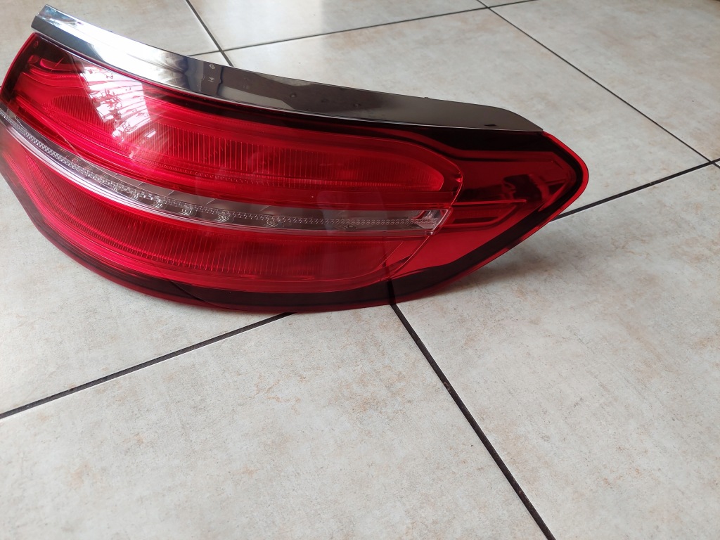 Права фара - задні - full led --- mercedes gle w292 Доставка
