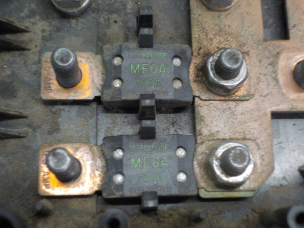 фото №2, Daf 105 коробка предохранителей