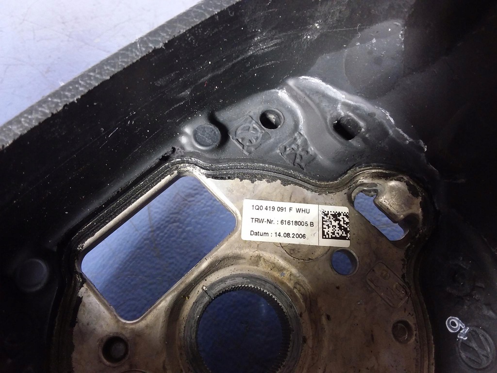 фото №5, Vw golf v воздуховод кожаный 1q0419091f