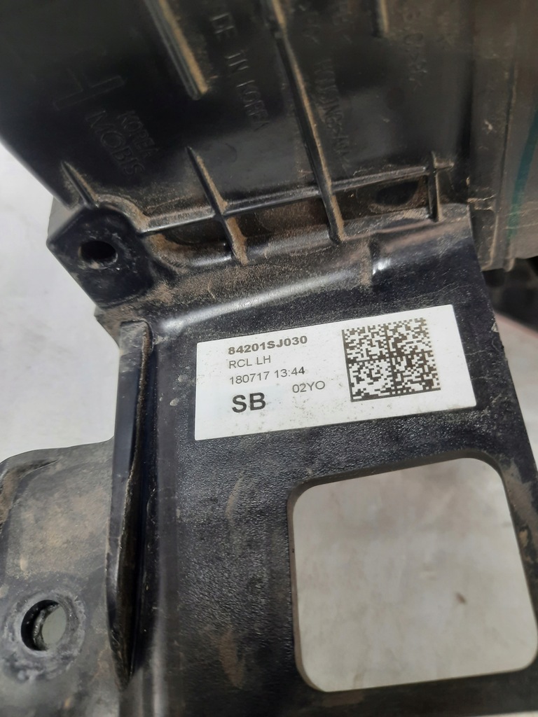 фото №14, Subaru forester v 19- лампа левый правый задняя usa