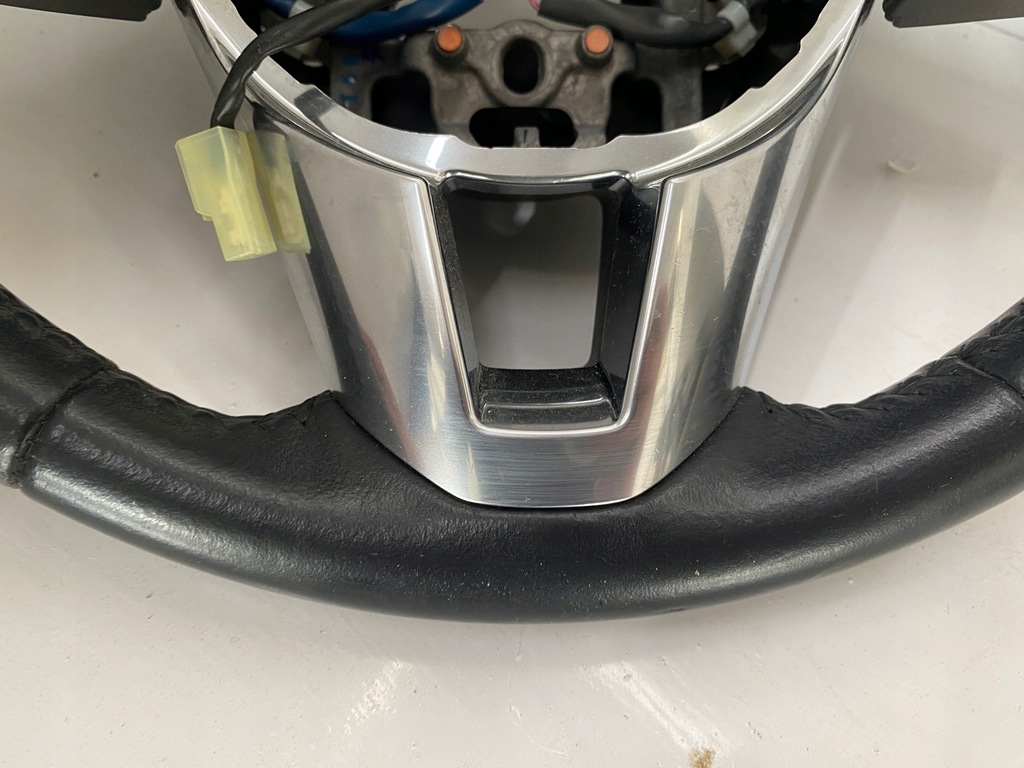 фото №9, Mazda 6 iii gj воздуховод кожа мультифункция карбон