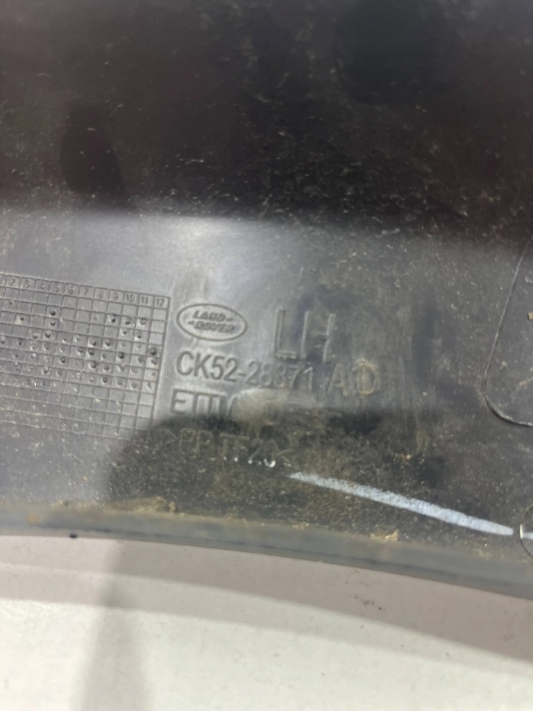 фото №4, Молдинг крыла левый задняя range rover vogue l405