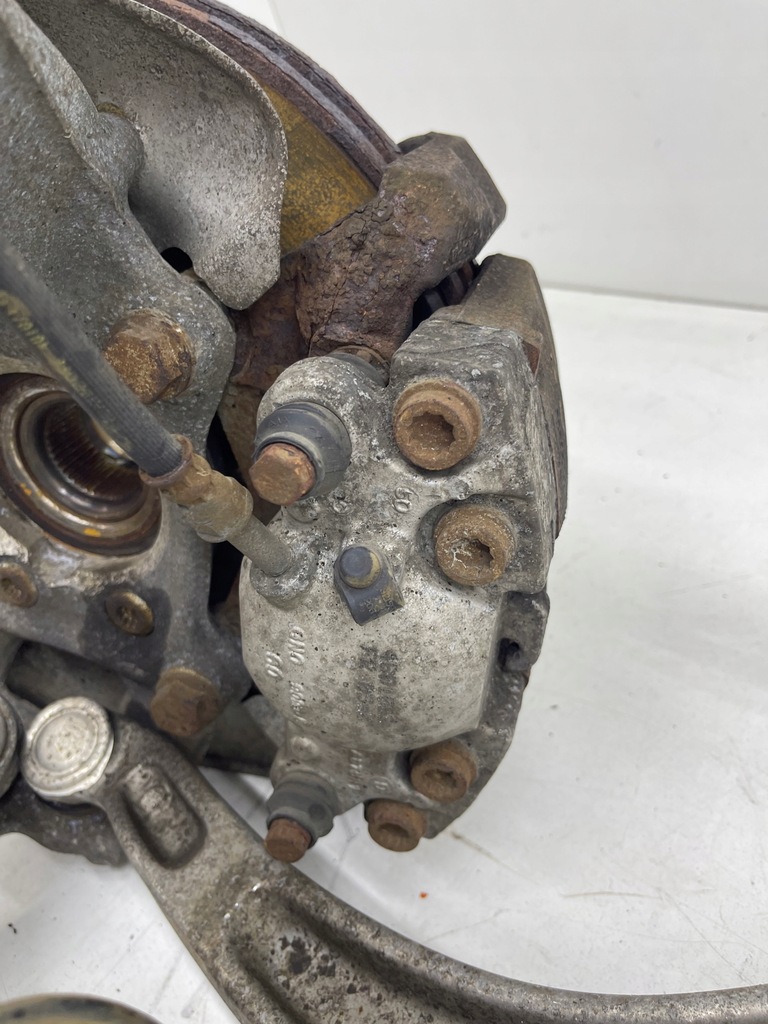 фото №16, Audi a6 c7 3.0 tdi поворотный кулак правая перед суппорт рычаг комплект!