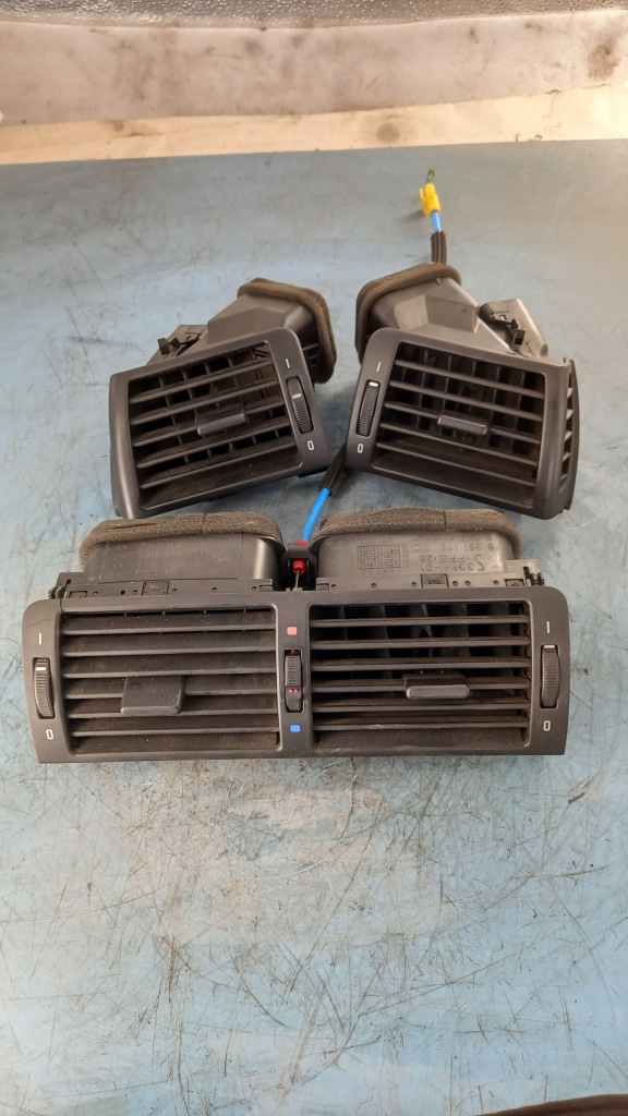 фото №1, Ґрати обдув bmw 320d 01r