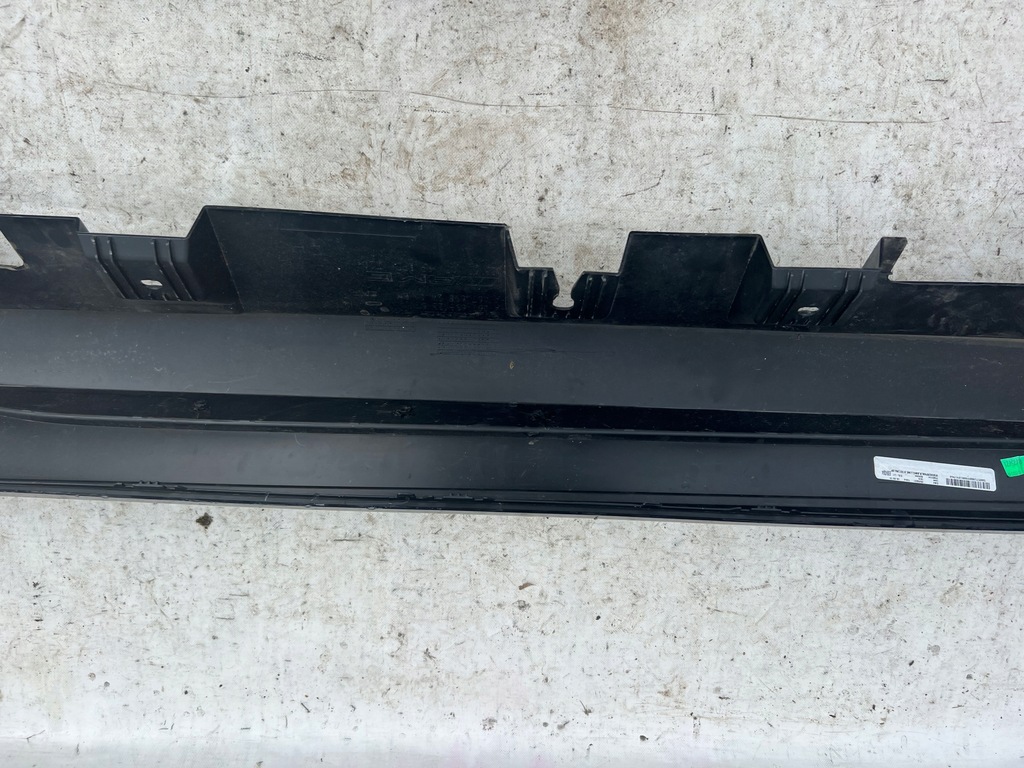 фото №10, Молдинг поріг права mercedes gle w167 amg