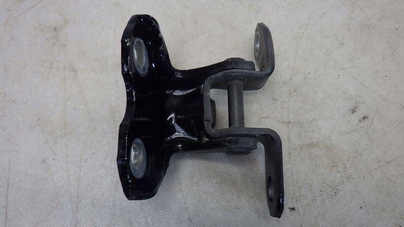 фото №6, Петля петлі засувка двері лівий задня toyota rav4 iii петлі двері rav4