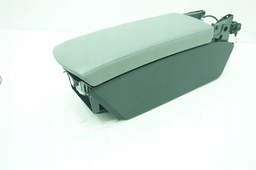 Купить Подлокотник передний бардачок mercedes sl r230