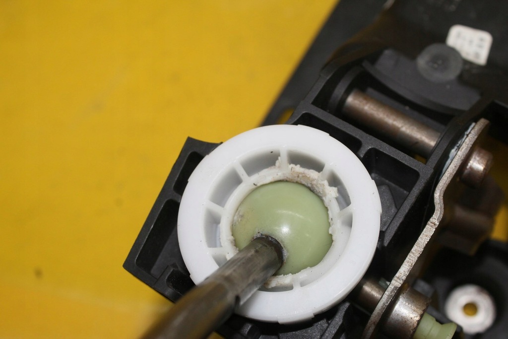 фото №8, Домкрат выборщик передач peugeot 207 1.4b 654072080