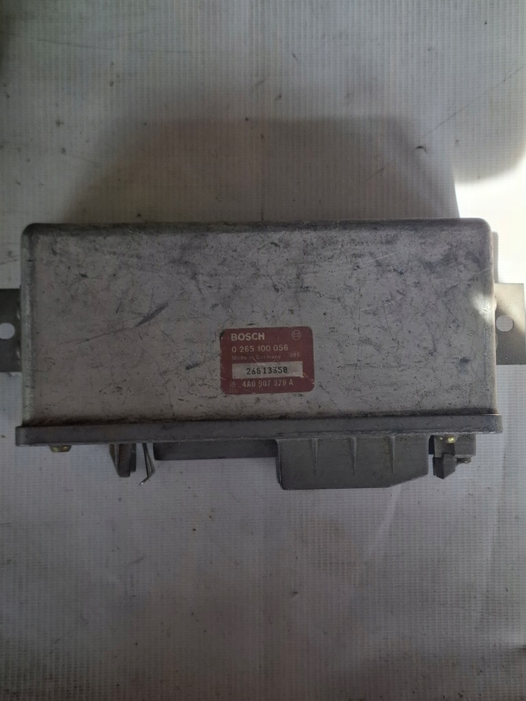 Купити Audi 100 c4 2.6 93r - блок керування bosch 0265100056