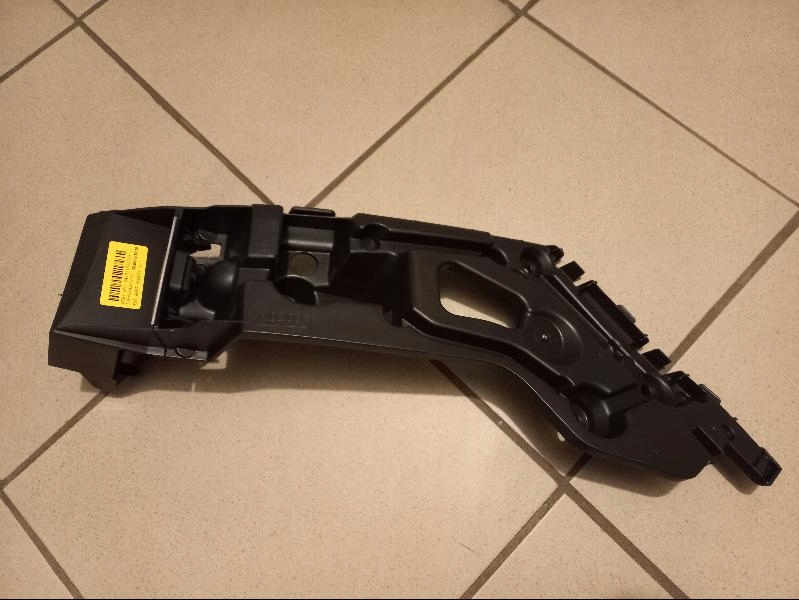 фото №1, Renault clio iv 4 kombi направляющая бампера правый задняя