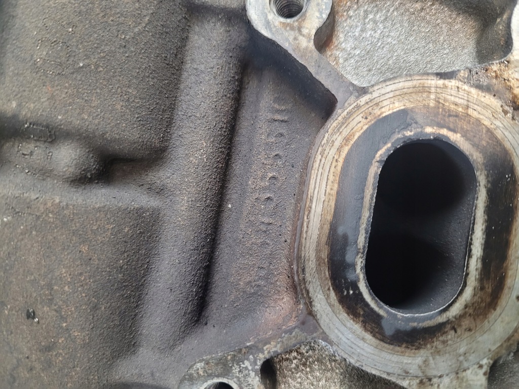 фото №11, Головка оригінальний номер 9634355510 + вали peugeot 407 1.8b 81kw 02r.