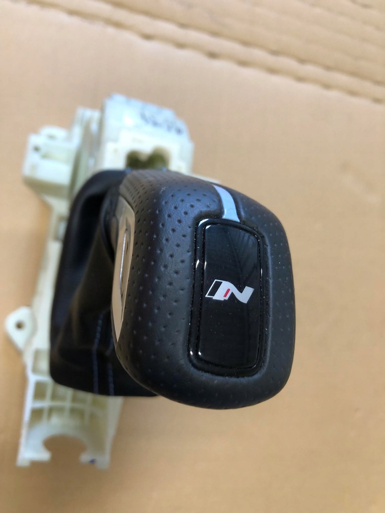 фото №5, Hyundai i30n i30 iii n fastback 17- домкрат переключения передач автоматическая коробка передач lift