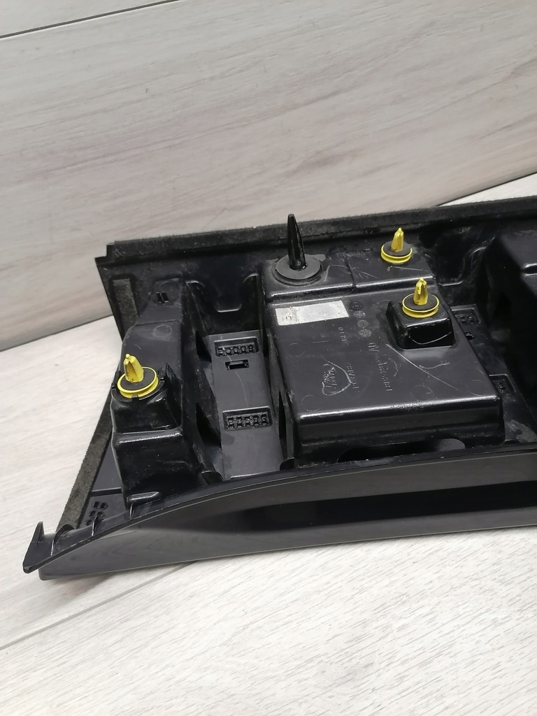 фото №10, Defender молдинг кузовная левый задняя l8b2-29149-ad