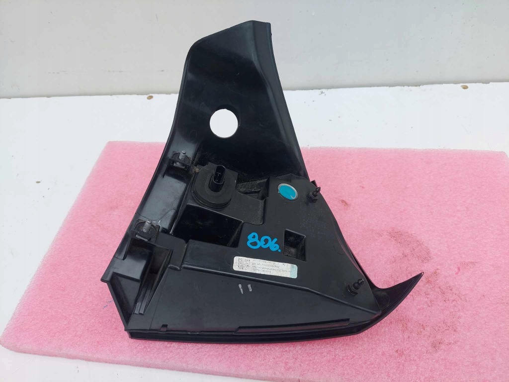 Tesla model 3 лампа левая задний  задняя led европа в Украине