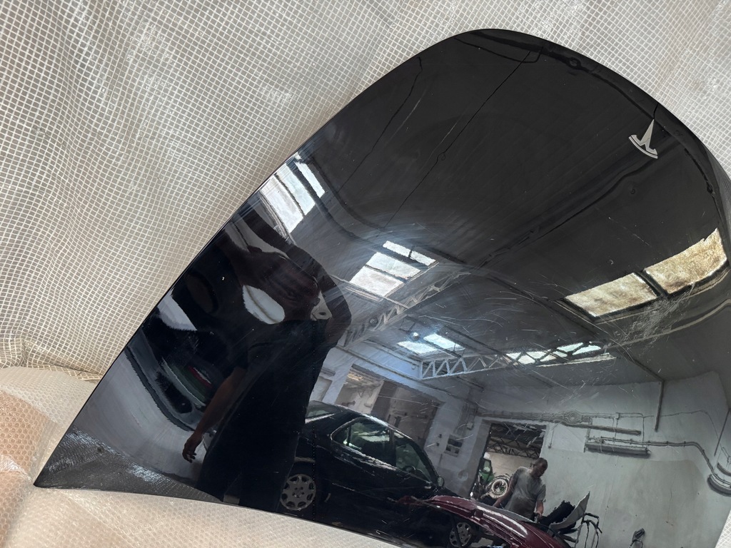 фото №2, Tesla y капот