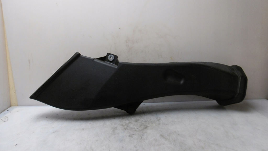 фото №2, Audi r8 420 06 воздухозаборник труба воздуха 420129509c